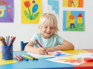 Unatkozik a gyerek? 3 szuper rajzos játék, ami leköti és fejleszti a kreativitását