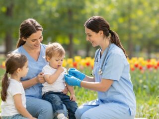 A rotavírus oltás váratlan előnye: mit fedeztek fel a kutatók?