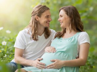 Pozitív a teszt, hogyan tovább? A gondoskodás első lépései a fogamzás után