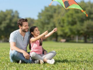 Hogyan építs erős apa-lánya kapcsolatot? Tippek a bizalom és a szeretet elmélyítésére