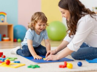 Mikor van szükség Ayres-terápiára? Így segíti a módszer a gyermek idegrendszeri fejlődését