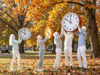 Visszaállítjuk az órákat: ne felejtsd el, ekkor lesz az őszi óraátállítás idén