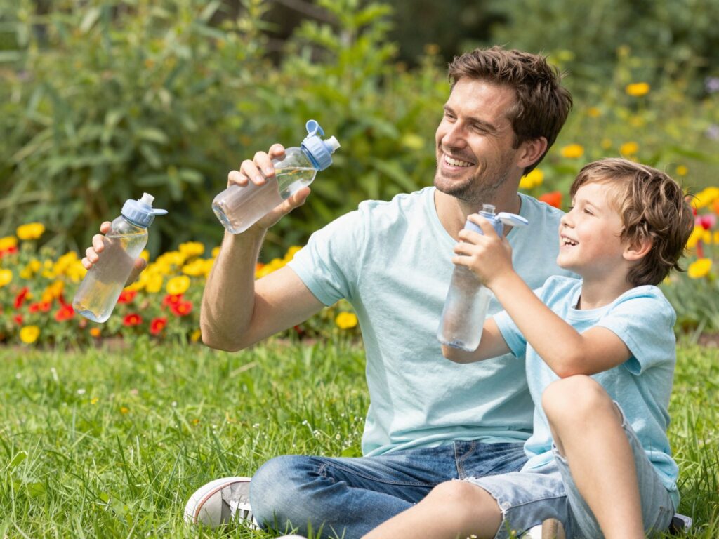 Mennyi vizet igyon egy felnőtt vagy egy gyerek? A túihidratálás elkerülése