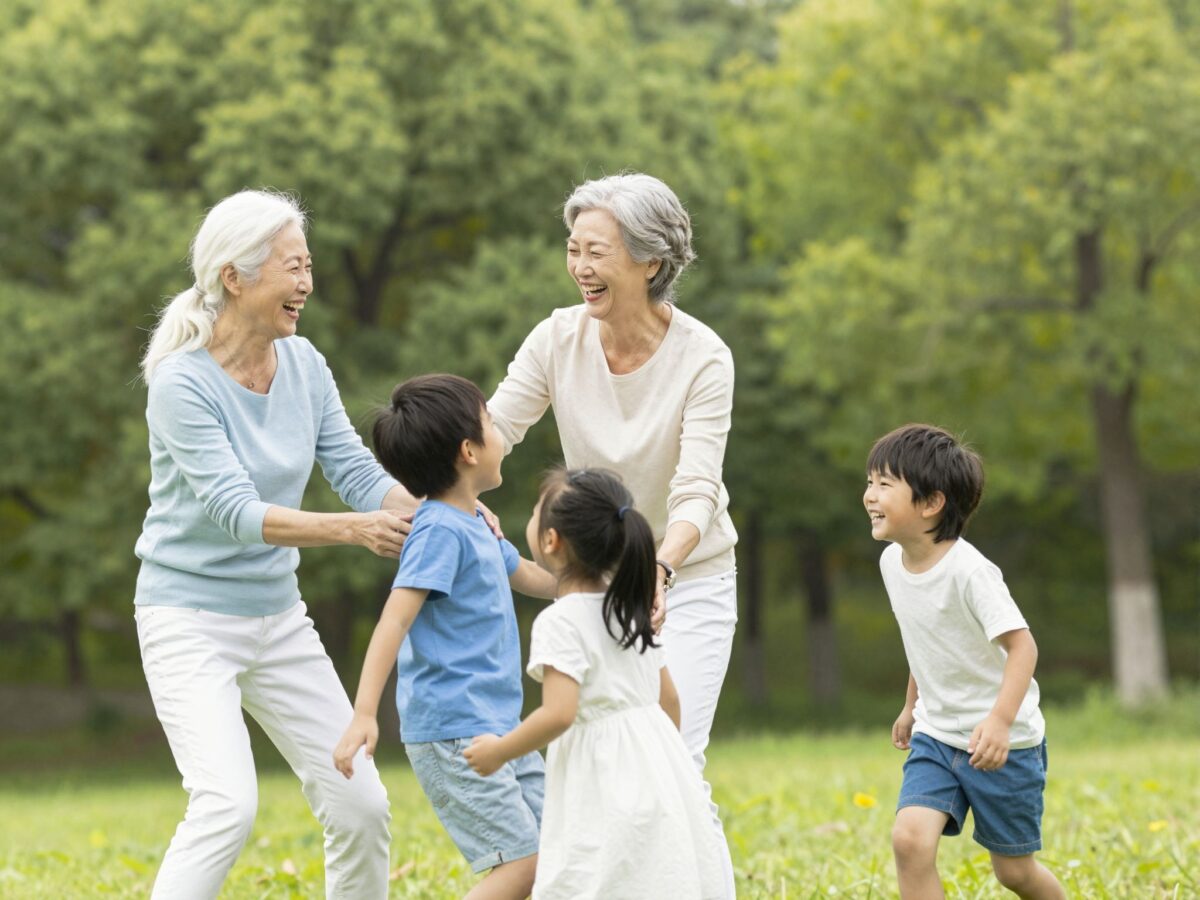 Nagycsaládosok a célkeresztben: szülők humorral reagáltak a bántó megjegyzésekre