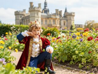 A trónörökös gyermekkora: kevesen tudják, milyen neveltetést kapott a kis Károly herceg