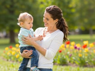 Mikor és meddig jár a GYÁP? Útmutató a gyermekápolási táppénz szabályaihoz