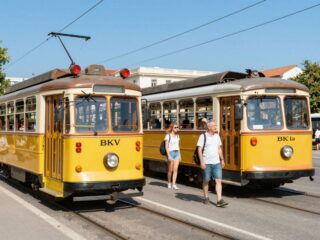 Régi BKV-járgányok: villamosok, buszok és metrók retró képeken