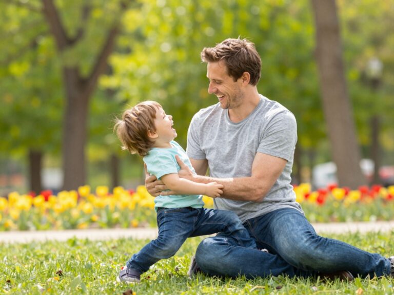 Több, mint kenyérkereső: az apa elengedhetetlen szerepe a gyermek érzelmi fejlődésében