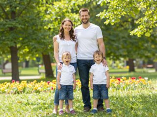 Genetikai csoda: az egypetéjű ikerszülők gyermekei genetikailag testvérek