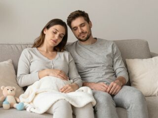 Gátseb, hormonális változások, fáradtság: a szülés utáni szexuális élet nehézségei