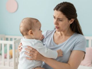 Mit tegyél, ha a babád elutasítja a mellet? Segítség szopási sztrájk esetén