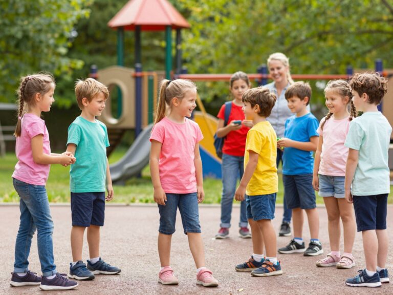 A gyermekkori magatartászavarok okai: genetika, környezet vagy nevelési hibák?