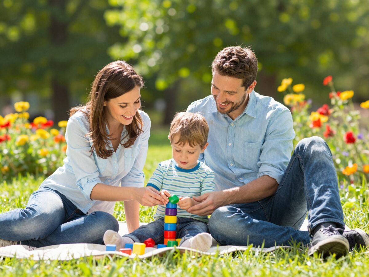 Autizmussal a felnőttkorban: kilátások, lehetőségek és kihívások autista gyermeket nevelő szülőknek