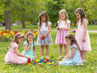 Hogyan hatnak a nemi szerepek a gyerekekre? Megdöbbentő kutatás ötéves lányokkal