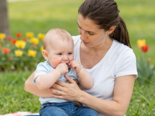 Figyelmeztető jelek: így ismerd fel időben a kiszáradást a babádnál