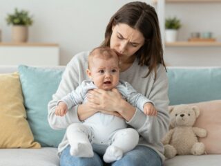 Hasfájós baba: a kólika, a reflux és más lehetséges okok nyomában