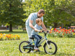 Amit az apámtól tanultam a szülőségről: leckék, amik egy életre szólnak