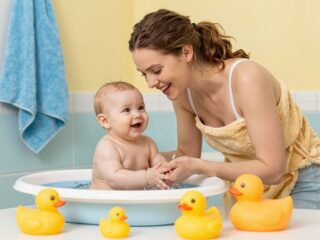 Csecsemő Fürdetésének Leggyakoribb Tévedései: Hogyan Fürdesd Helyesen a Babát?