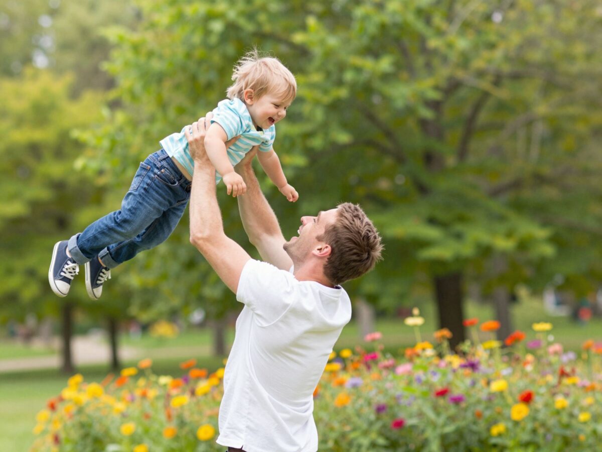 Hahó, itt az apa! Miért nélkülözhetetlen az apai jelenlét a gyerek fejlődésében?