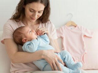 Mi történik a testeddel szülés után? 17 meglepő fizikai és hormonális változás