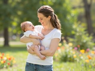 Mit ne mondj császárral szült anyukáknak?