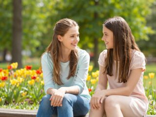 A tabuk nélküli anya-lánya kapcsolat titka: a bizalom és az őszinte kommunikáció