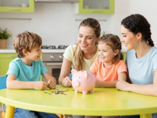 Melyik a legjobb megtakarítás gyerekeknek? Start-számla vs. bankbetét