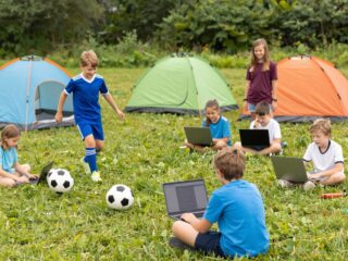 Nyári tábor-körkép: a legizgalmasabb tematikus táborok a sporttól a programozásig