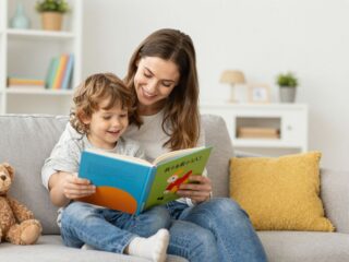 Hogyan használd a mesét nevelési eszközként? Praktikus tippek szülőknek