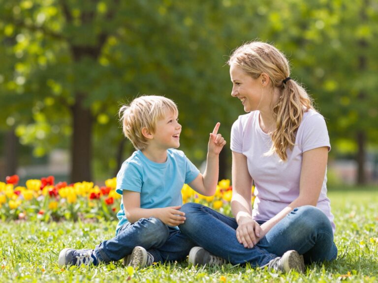 Hogyan kommunikálj hatékonyan a gyerekeddel? 3 szó, ami csodákra képes