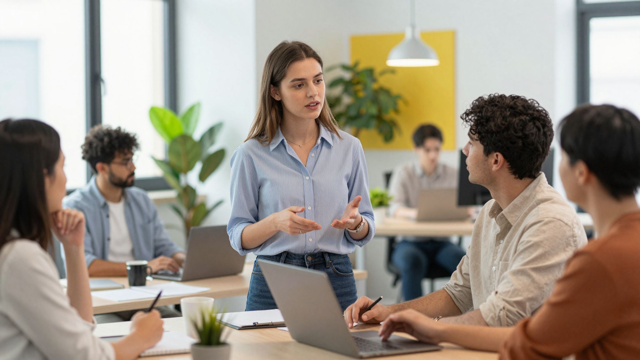 Az érzelmi munka nem delegálható, csak személyesen végezhető.
