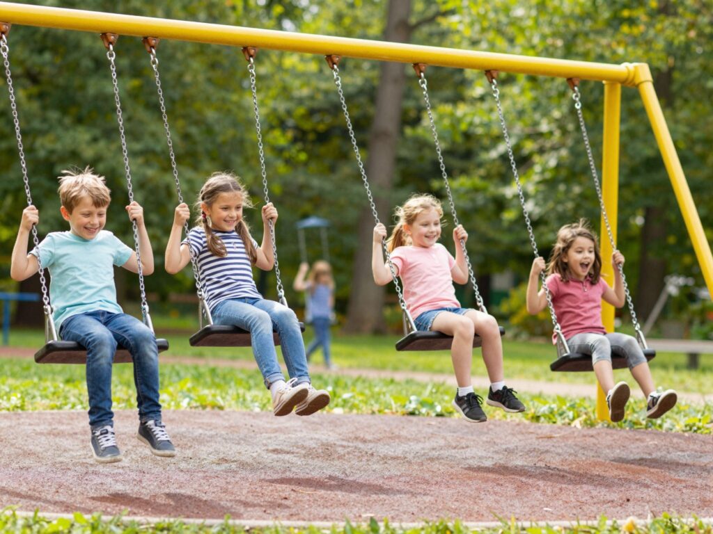 A hintázás jótékony hatásai a gyerekekre: több, mint egyszerű játék