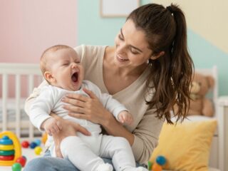 A babák és az ásítás: az empátia első jele vagy csak egyszerű reflex?