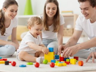 Hat szuper játék és tevékenység egyéves korra