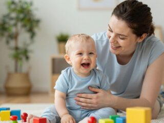 Ne nevezd rémesnek: hogyan értsd meg a kétévesed viselkedését a dackorszak alatt?