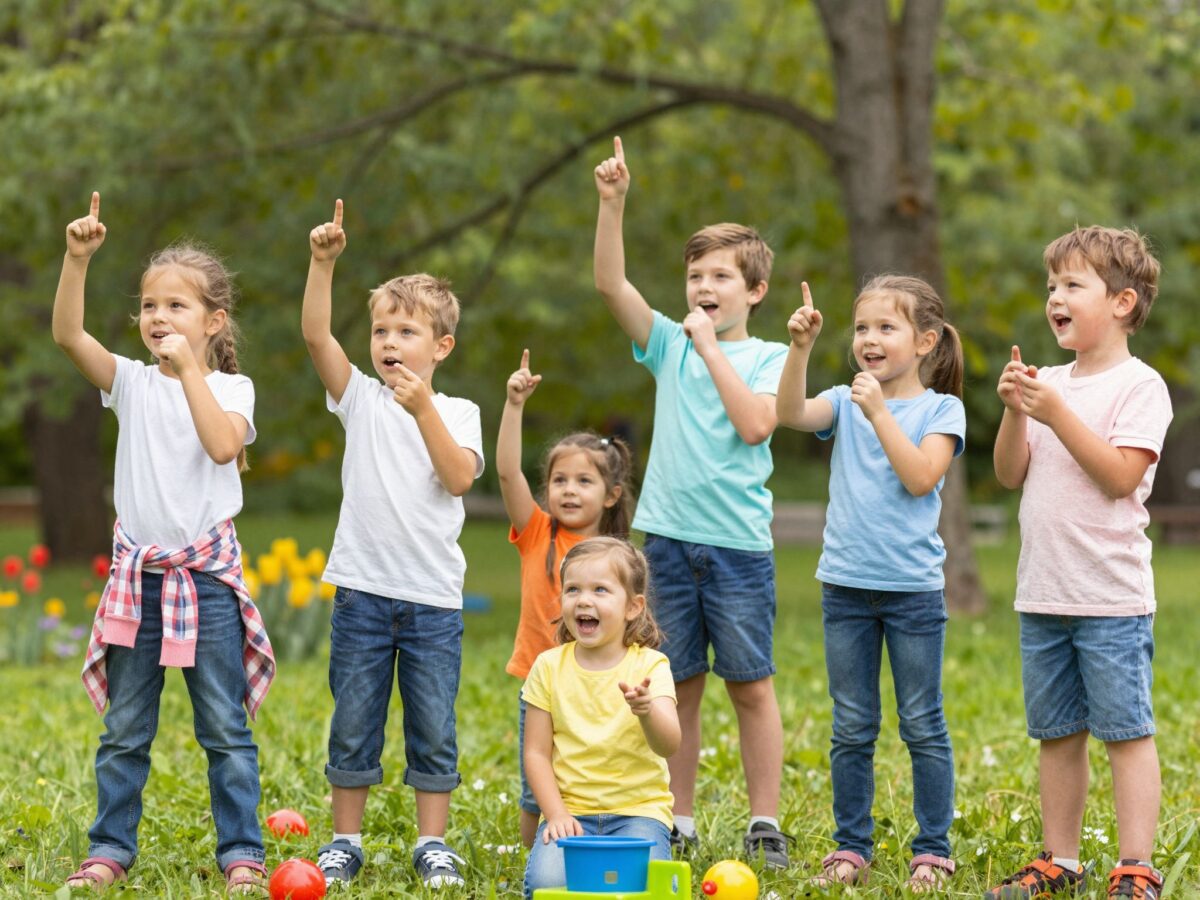 A „majmolás” fontossága: az utánzás szerepe a nyelvi és szociális fejlődésben
