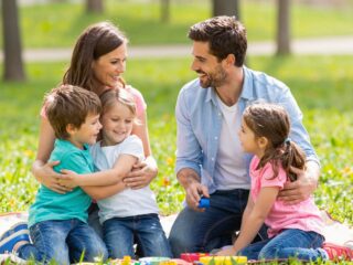 Hogyan mondjuk el és mutassuk ki a szeretetünket a gyerek különböző életkorában?