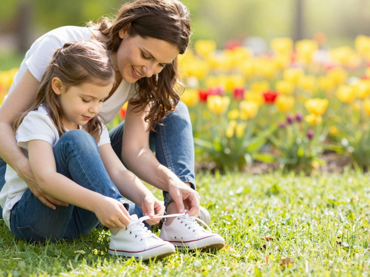 Miért baj, ha túlságosan óvod a gyereket: az önállóságra nevelés fontossága