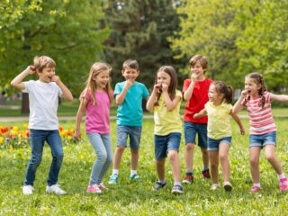 Testrészek mondókákkal: öt bevált versike mozgással