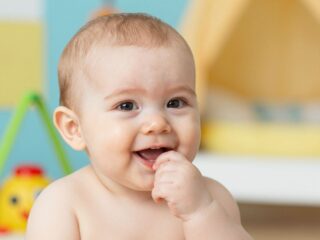 Csecsemőkori csuklás: ártalmatlan jelenség vagy valamilyen probléma jele?