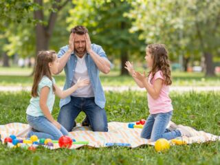 A lányos apák kihívásai: 4 helyzet, ami próbára teszi a türelmüket