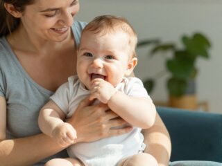 A pici baba jelzései: így derítheted ki, hogy éhes marad-e a babád