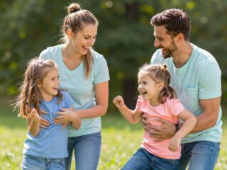 Hogyan kezdődött az ikres életünk? Egy család személyes beszámolója