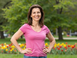 Önbizalom és boldogság: miért érezzük jobban magunkat a bőrünkben 40 felett?