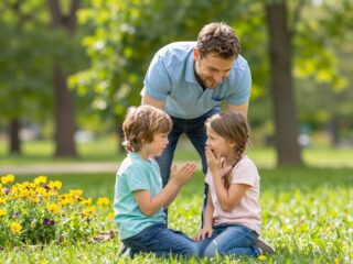 Vannak helyzetek, amikor a szülőnek nem kell bocsánatot kérnie: íme a kivételek