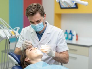 Góc a szervezetben: Hogyan okozhat egy rossz fog vagy egy mandula krónikus betegségeket?