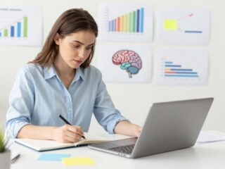 Hormonok és kogníció: a ciklus hatása a fókuszra, memóriára és döntésekre