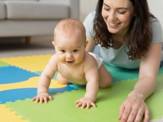 Lassabban fejlődik a babád mozgása? Akár a B1-vitamin hiánya is okozhatja