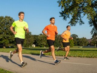 Reggel, délben vagy este fussak? A napszak hatása a sportteljesítményre