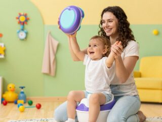 Búcsú a pelenkától: kreatív módszerek a szobatisztaság eléréséhez